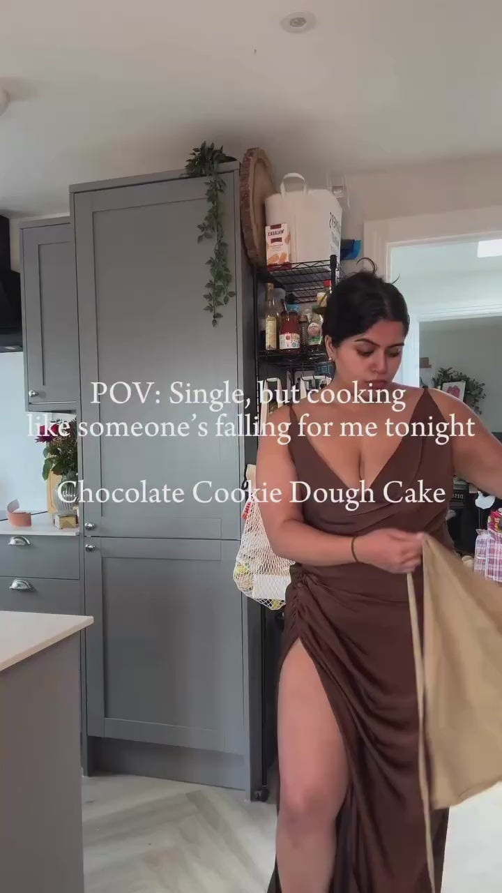 Chocolate Cookie Dough Cake – Valentine’s Pre-Order